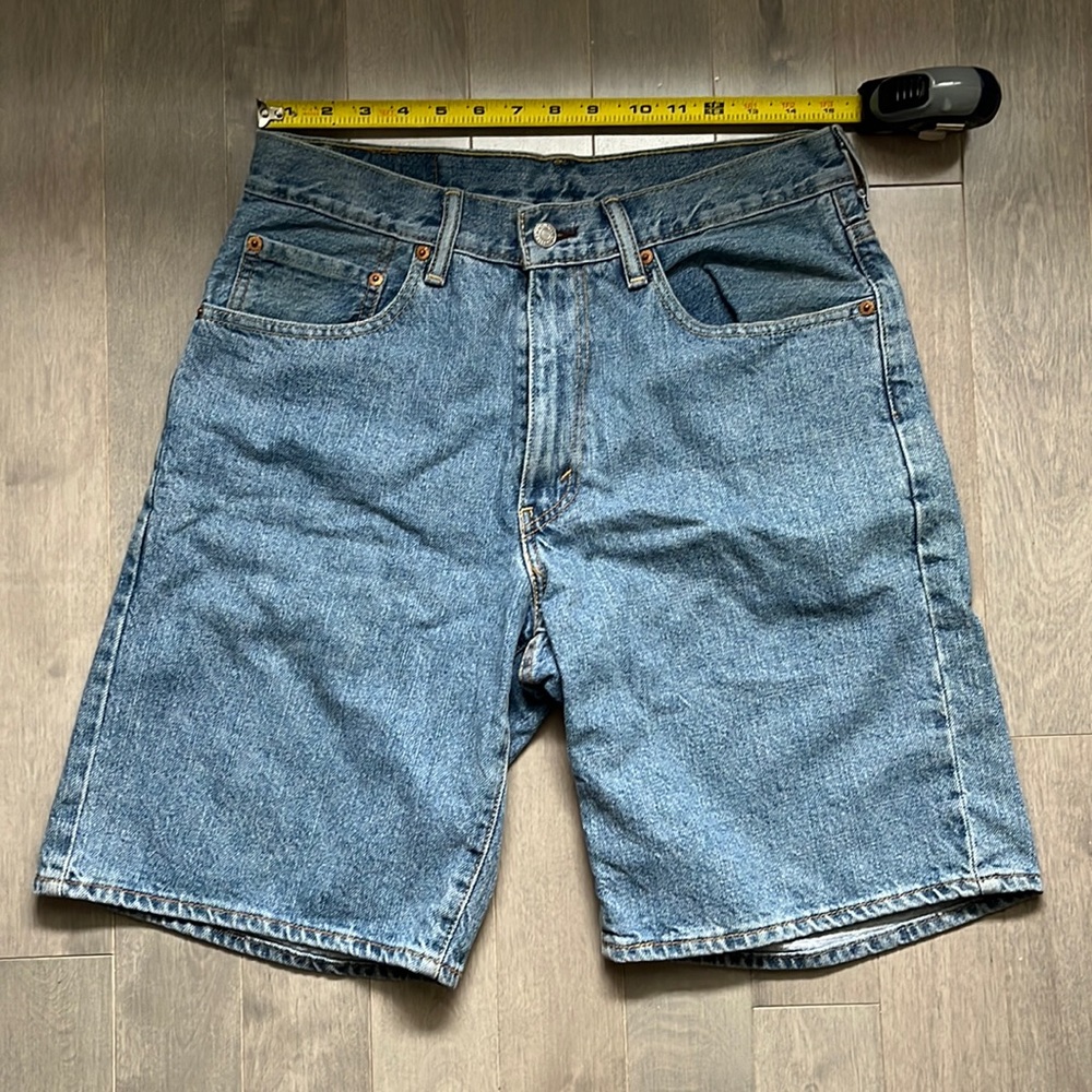 Levi’s 550 denim shorts
